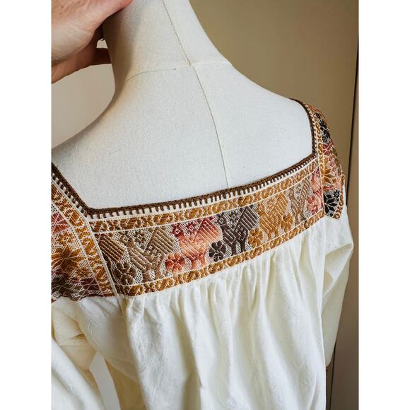 Vintage 70s Peasant Blouse Boho Hand Embroidered Cotton Folk Festival Shirt SZ M - Picture 4 of 13